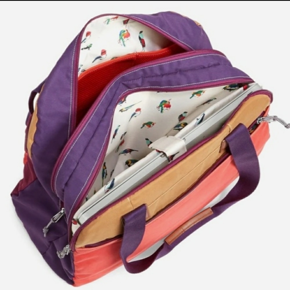 Travel Bag / Luggage - Picture 2 of 5